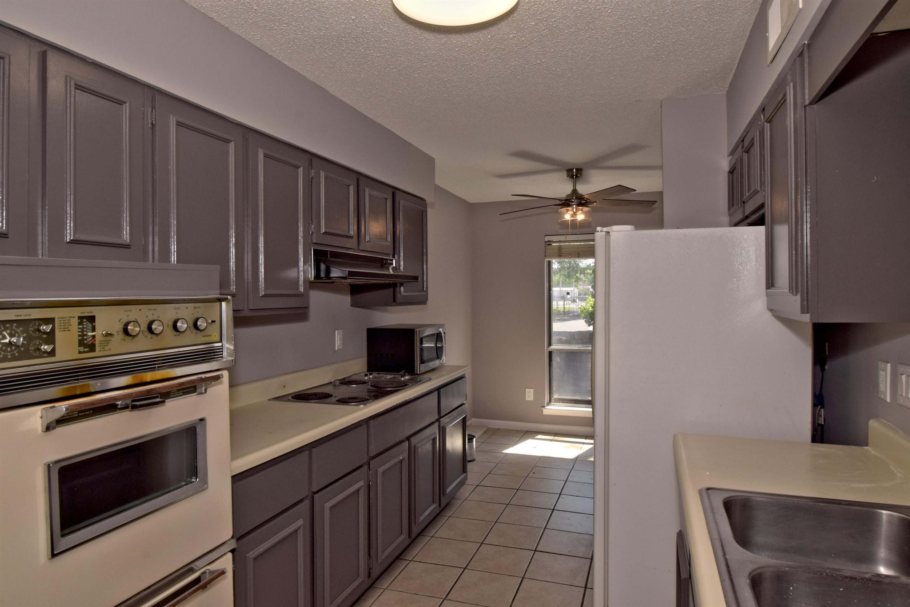 415 South Perkins Road, Unit 415 Memphis, TN 38117 - Photo 11 of 15 Gallery Image 11