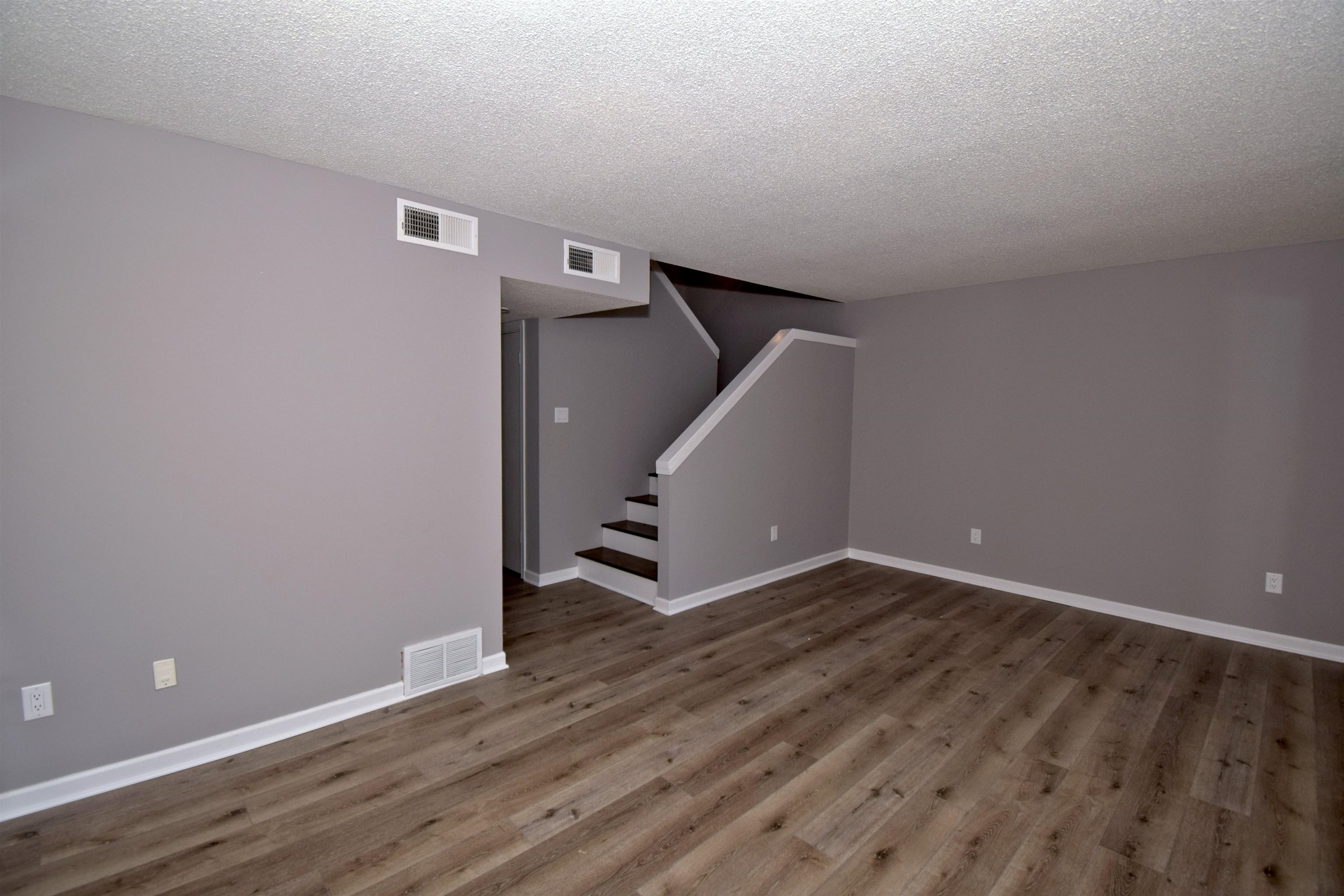 415 South Perkins Road, Unit 415 Memphis, TN 38117 - Photo 7 of 15 Gallery Image 7