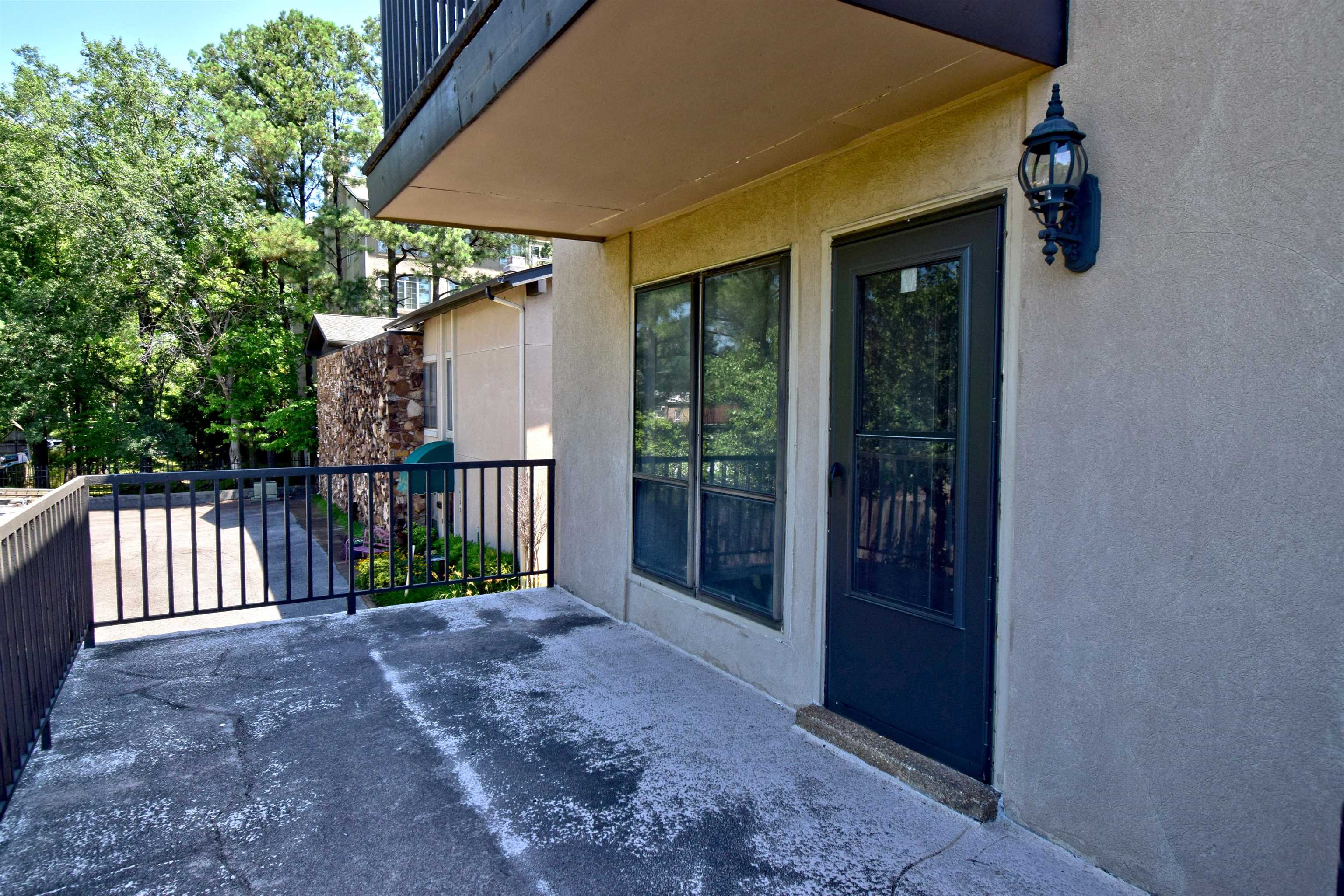 415 South Perkins Road, Unit 415 Memphis, TN 38117 - Photo 9 of 15 Gallery Image 9