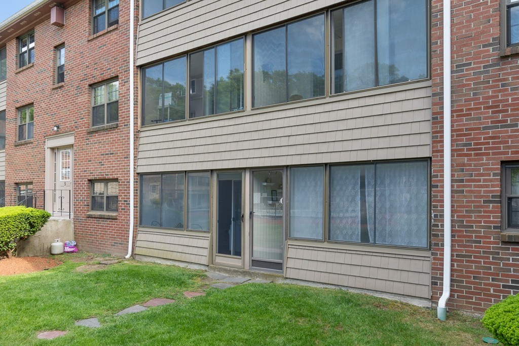 68 Preston Street, Unit 4F Wakefield, MA 01880 - Photo 16 of 21