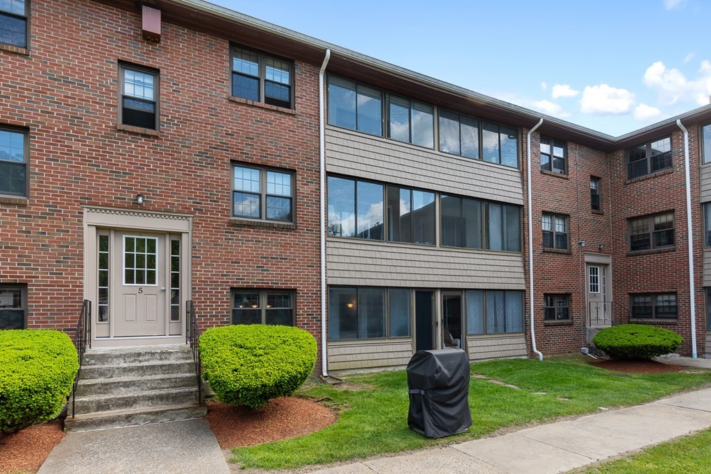 68 Preston Street, Unit 4F Wakefield, MA 01880 - Photo 17 of 21