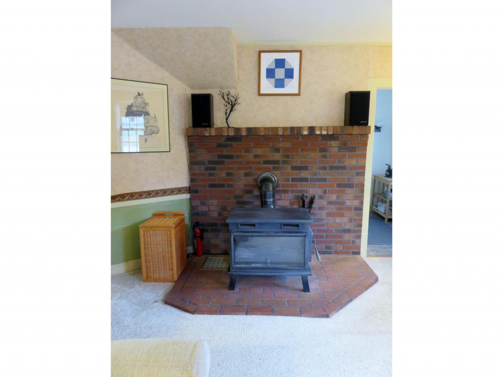 458 Squantum Road Jaffrey, NH 03452 - Photo 11 of 36
