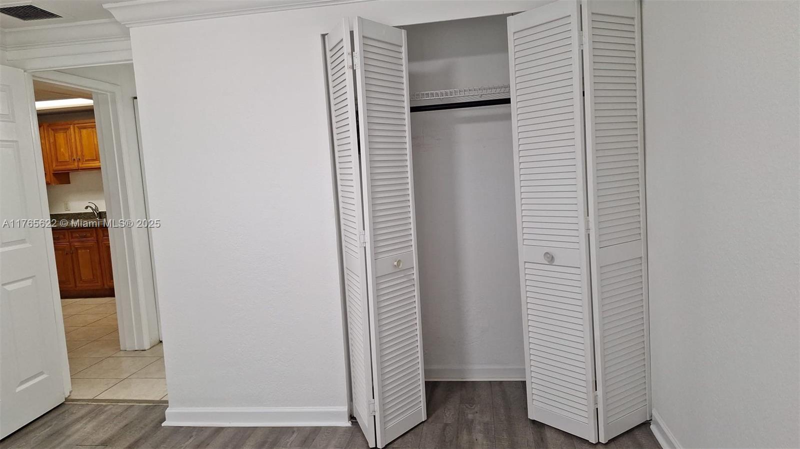 Sunflower Tamarac, FL 33321 - Photo 5 of 6