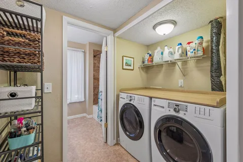 $375,000 | 891 Carroll Avenue, St. Paul, MN 55104