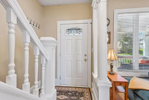 $375,000 | 891 Carroll Avenue, St. Paul, MN 55104
