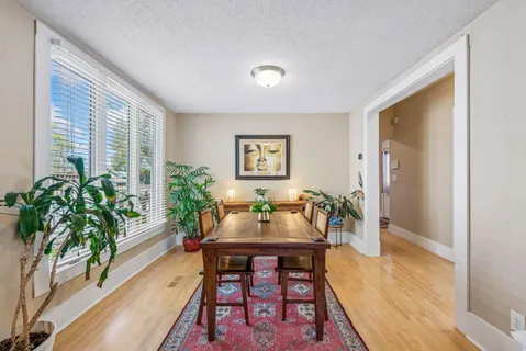 $375,000 | 891 Carroll Avenue, St. Paul, MN 55104