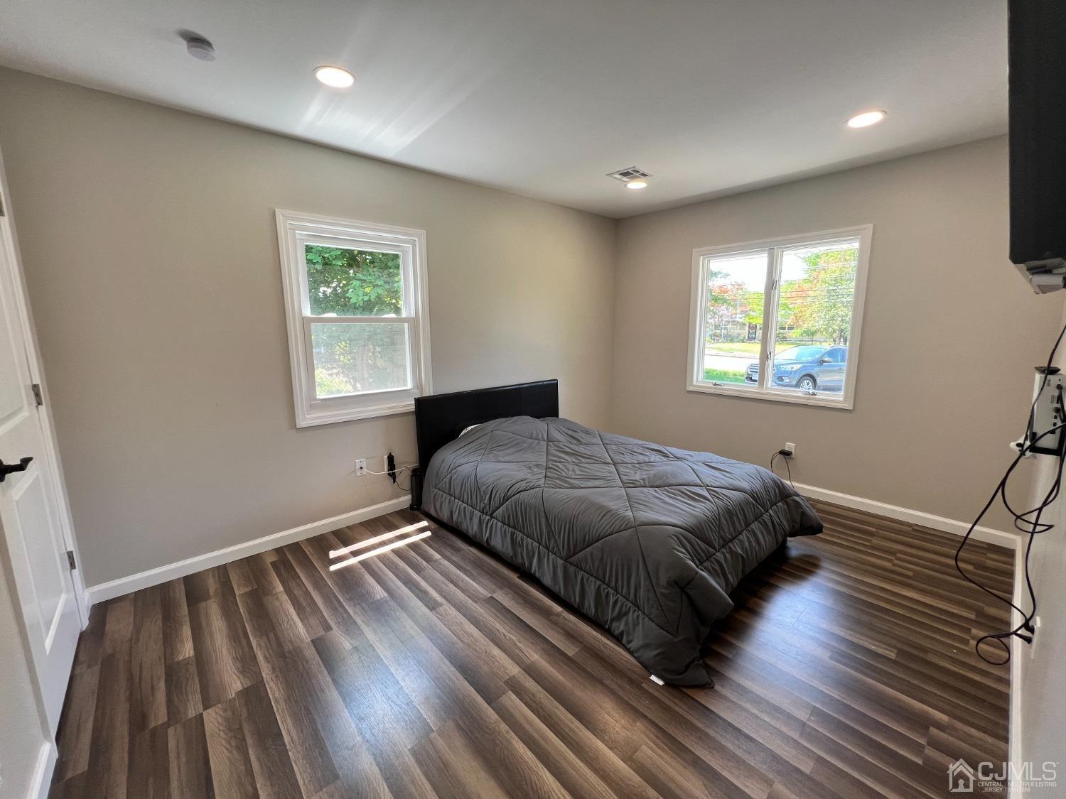 84 New Road Kendall Park, NJ 08824 - Photo 15 of 19 Gallery Image 15