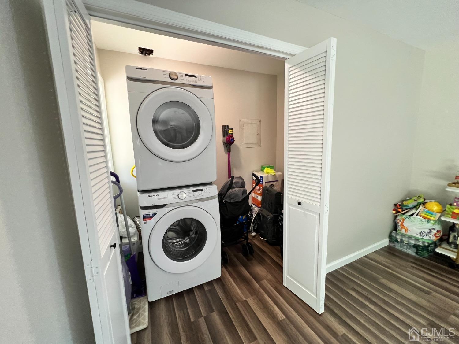84 New Road Kendall Park, NJ 08824 - Photo 16 of 19 Gallery Image 16