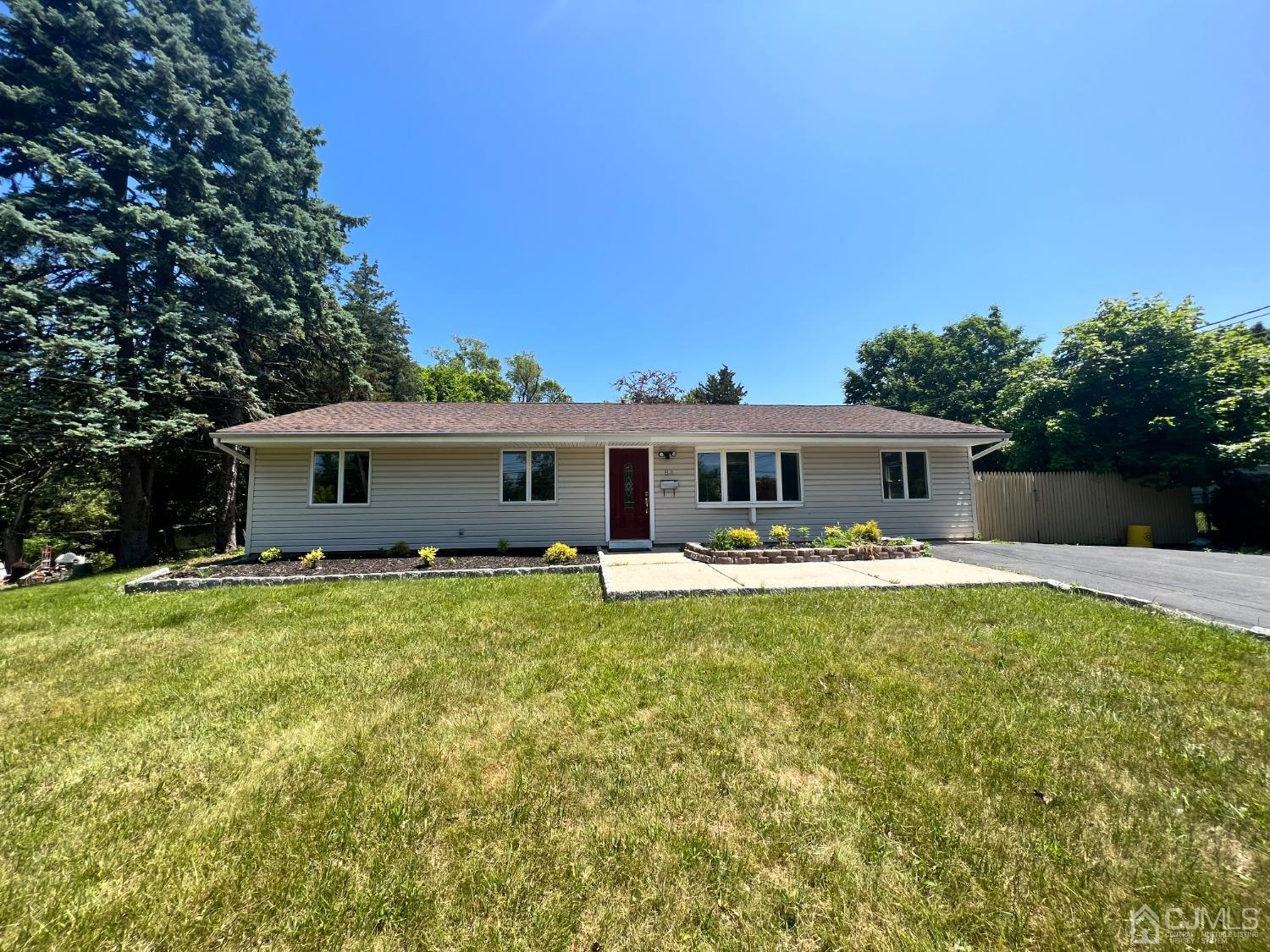 84 New Road Kendall Park, NJ 08824 - Photo 18 of 19 Gallery Image 18