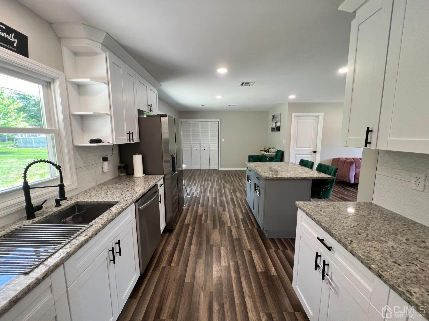 84 New Road Kendall Park, NJ 08824 - Photo 2 of 19 Gallery Image 2