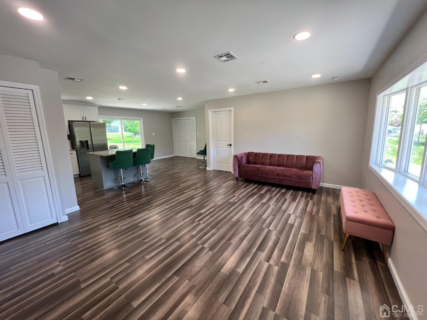 84 New Road Kendall Park, NJ 08824 - Photo 7 of 19 Gallery Image 7