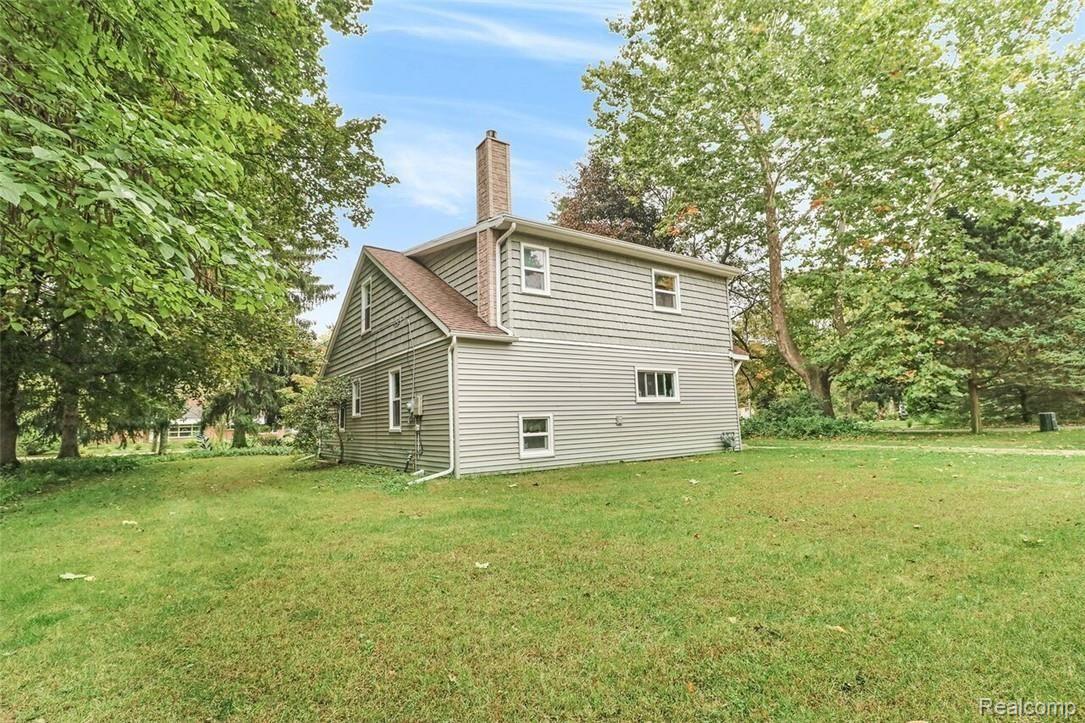 13450 Lenmoore Road Belleville, MI 48111 - Photo 32 of 38 Pi3iDJCA.jpeg