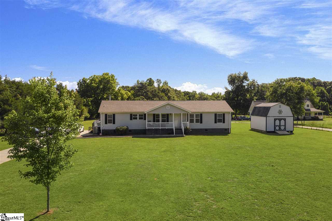 484 Bill Pearson Road Woodruff, SC 29388 - Photo 1 of 34