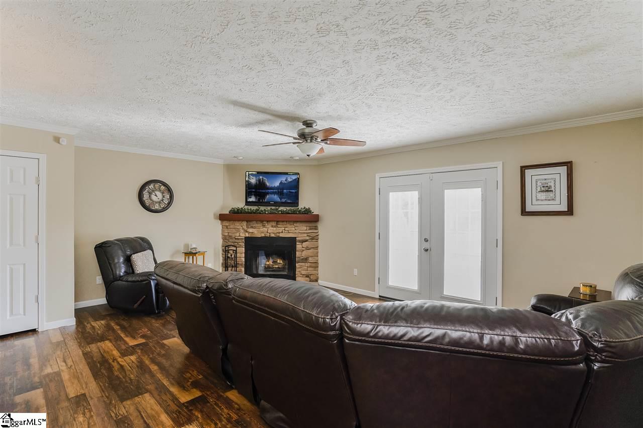 484 Bill Pearson Road Woodruff, SC 29388 - Photo 12 of 34