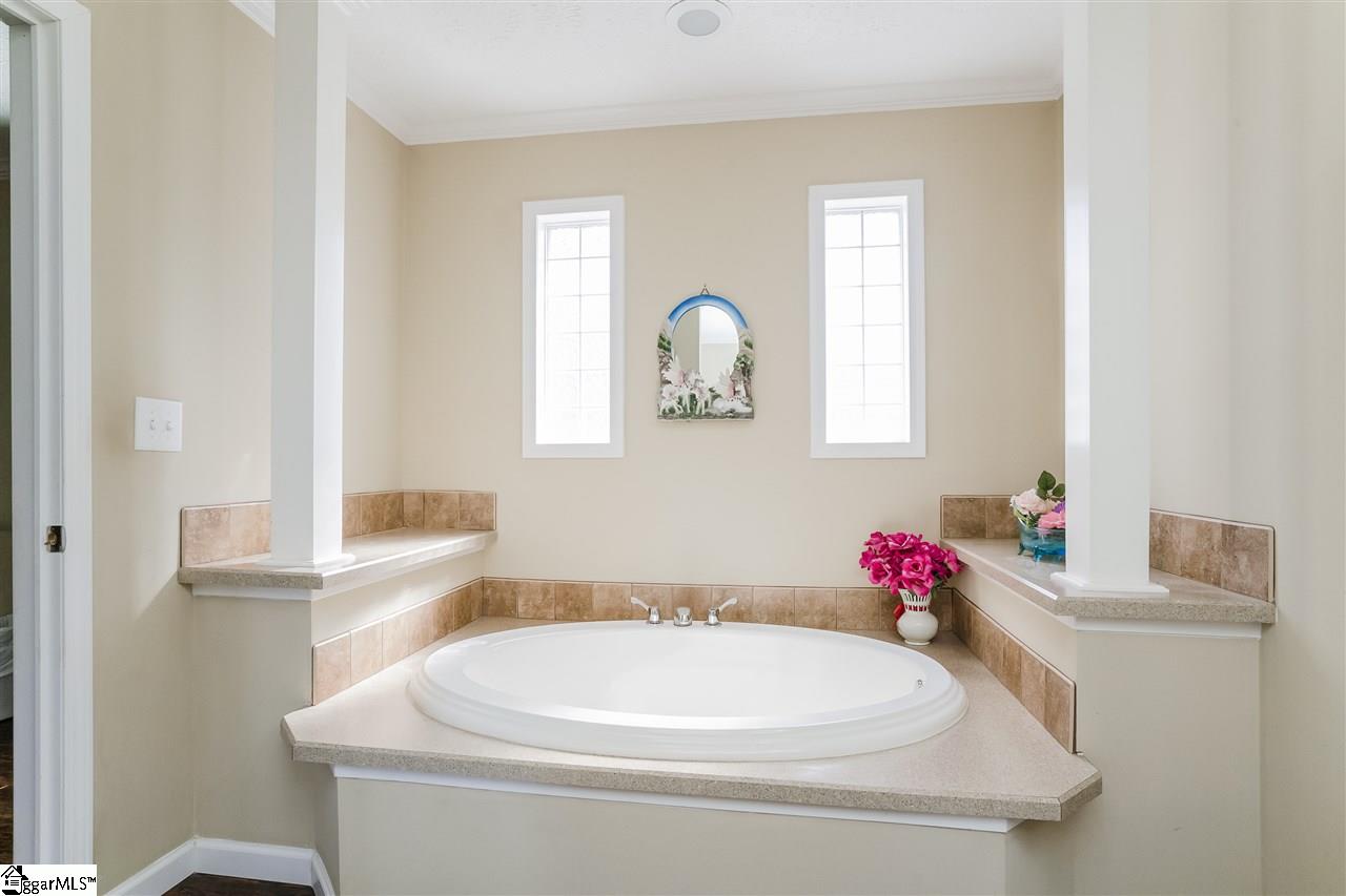 484 Bill Pearson Road Woodruff, SC 29388 - Photo 14 of 34