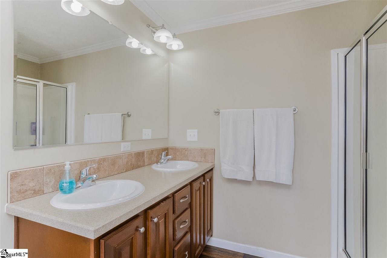 484 Bill Pearson Road Woodruff, SC 29388 - Photo 18 of 34