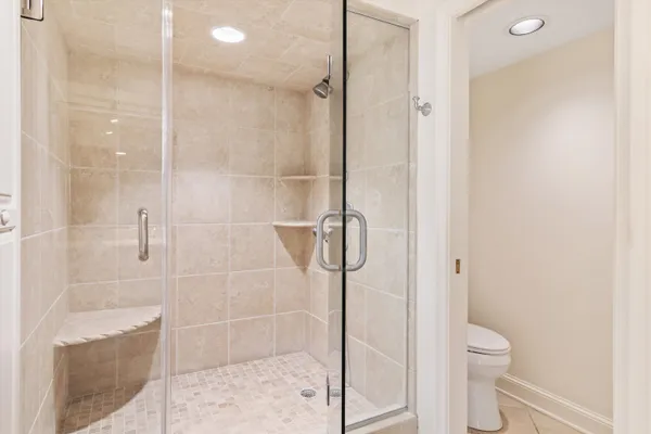 $564,000 | 200 Wagner Place, Unit 1407/1408, Memphis, TN 38103