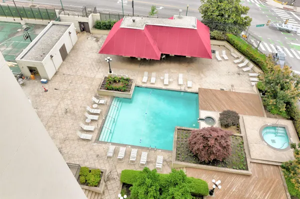 $564,000 | 200 Wagner Place, Unit 1407/1408, Memphis, TN 38103