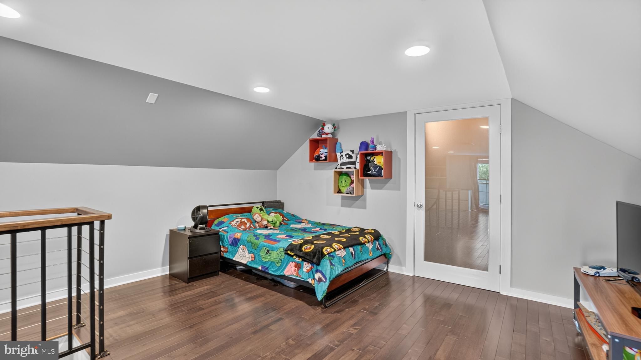 7724 Locust Grove Road Glen Burnie, MD 21060 - Photo 41 of 74 4th Level Bedroom