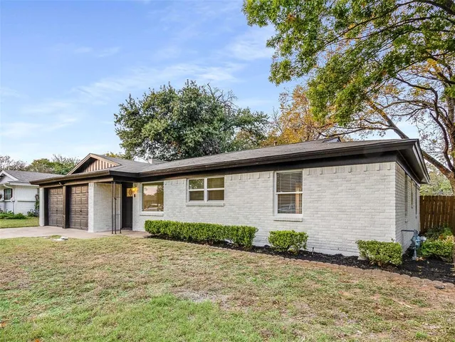 $369,000 | 1200 Walker Drive, Hurst, TX 76053