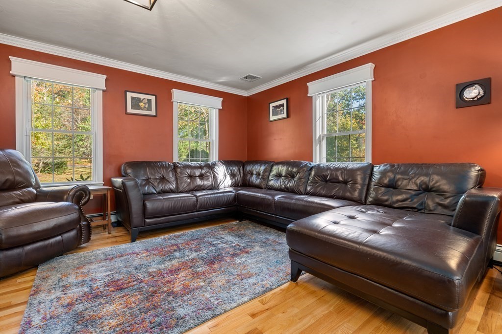 8 Cadman Road Mendon, MA 01756 - Photo 8 of 42 Gallery Image 8