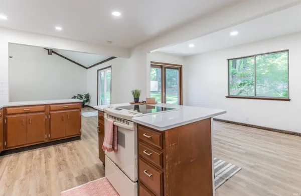 $314,900 | 7599 Meadow Lane, Newburgh, IN 47630