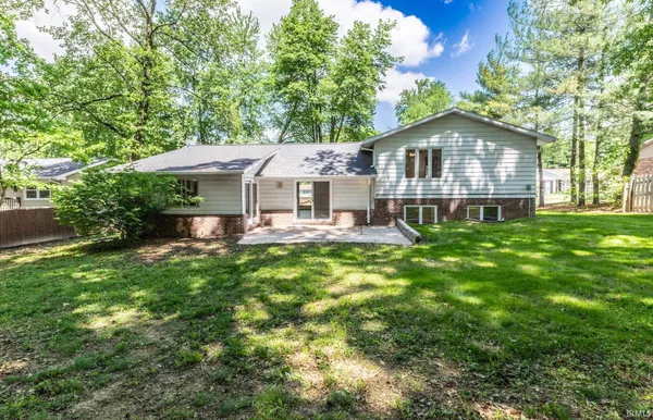 $314,900 | 7599 Meadow Lane, Newburgh, IN 47630