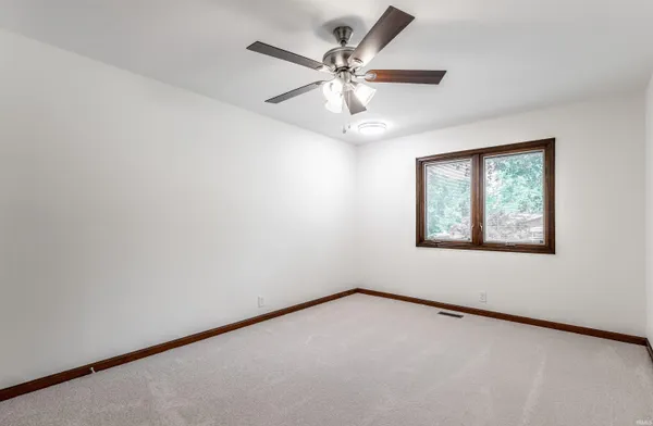 $314,900 | 7599 Meadow Lane, Newburgh, IN 47630