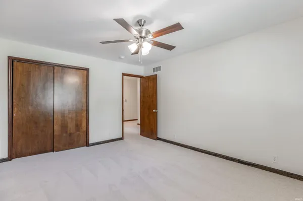 $314,900 | 7599 Meadow Lane, Newburgh, IN 47630