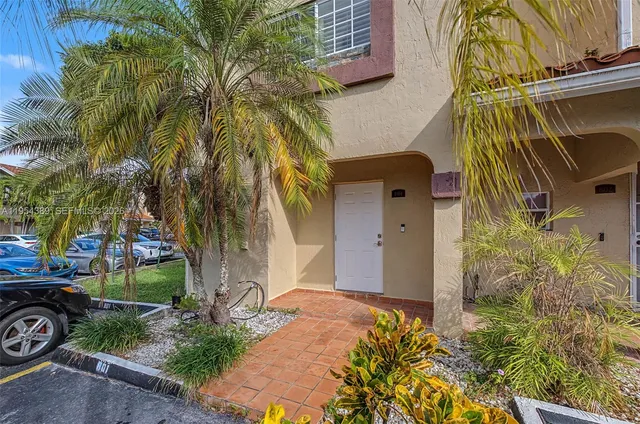 $2,650 | 6560 Southwest 138th Court, Unit 801, Miami, FL 33183