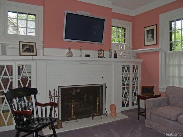 319 Lincoln Road Grosse Pointe, MI 48230 - Photo 4 of 24 Library