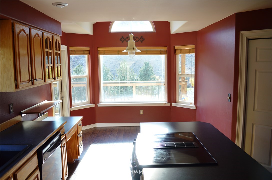 1130 Pitcher Canyon Road Wenatchee, WA 98801 - Photo 14 of 20 Gallery Image 14