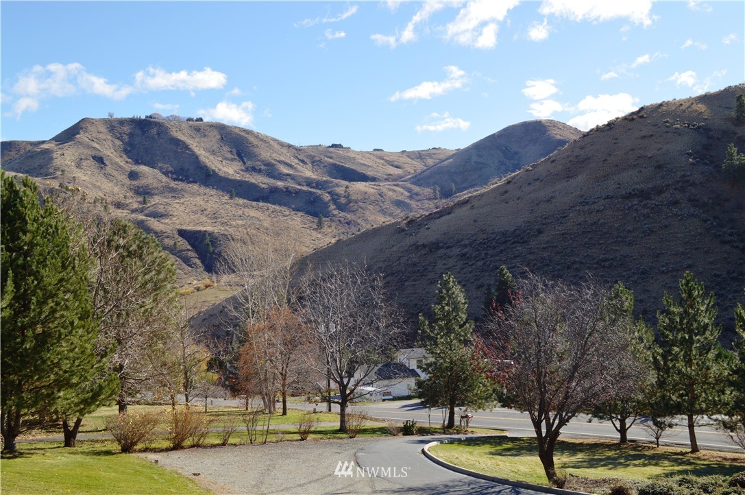 1130 Pitcher Canyon Road Wenatchee, WA 98801 - Photo 3 of 20 Gallery Image 3