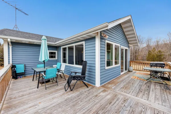 $565,000 | 265 Leeward Street, Sturgeon Bay, WI 54235