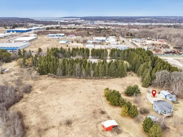 $565,000 | 265 Leeward Street, Sturgeon Bay, WI 54235