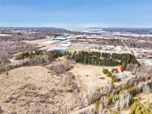 $565,000 | 265 Leeward Street, Sturgeon Bay, WI 54235