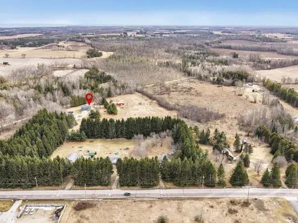 $565,000 | 265 Leeward Street, Sturgeon Bay, WI 54235