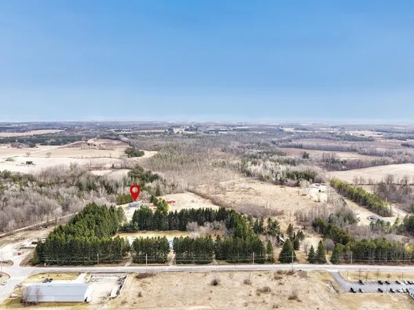 $565,000 | 265 Leeward Street, Sturgeon Bay, WI 54235