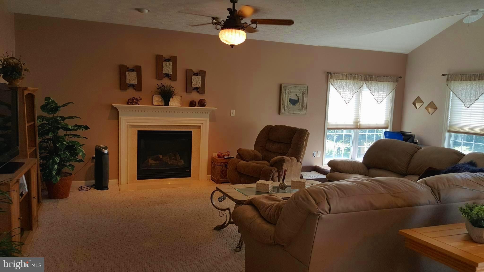 36 Bennys Beach Road Front Royal, VA 22630 - Photo 2 of 28 Family Room