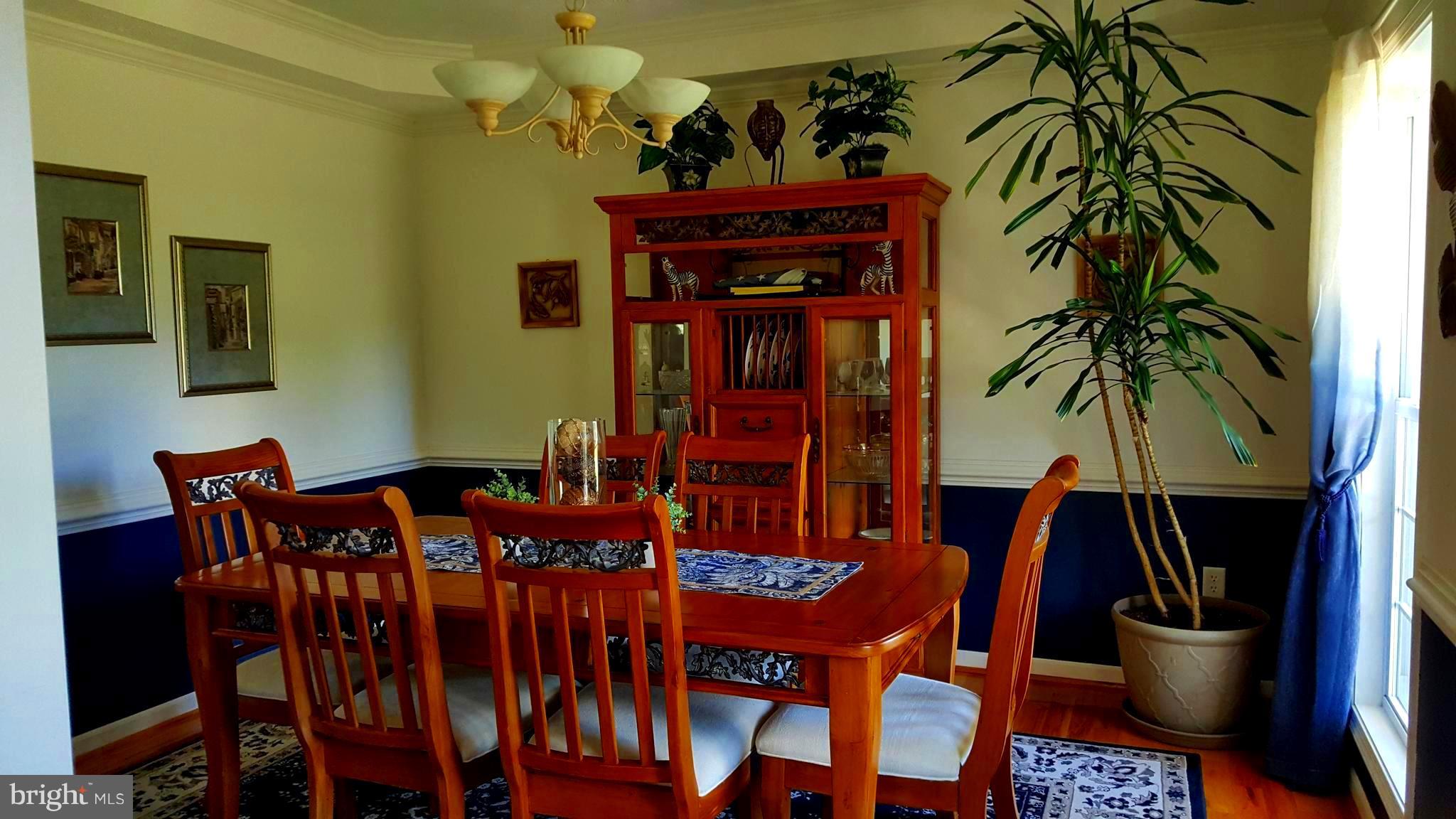 36 Bennys Beach Road Front Royal, VA 22630 - Photo 9 of 28 Dining Room