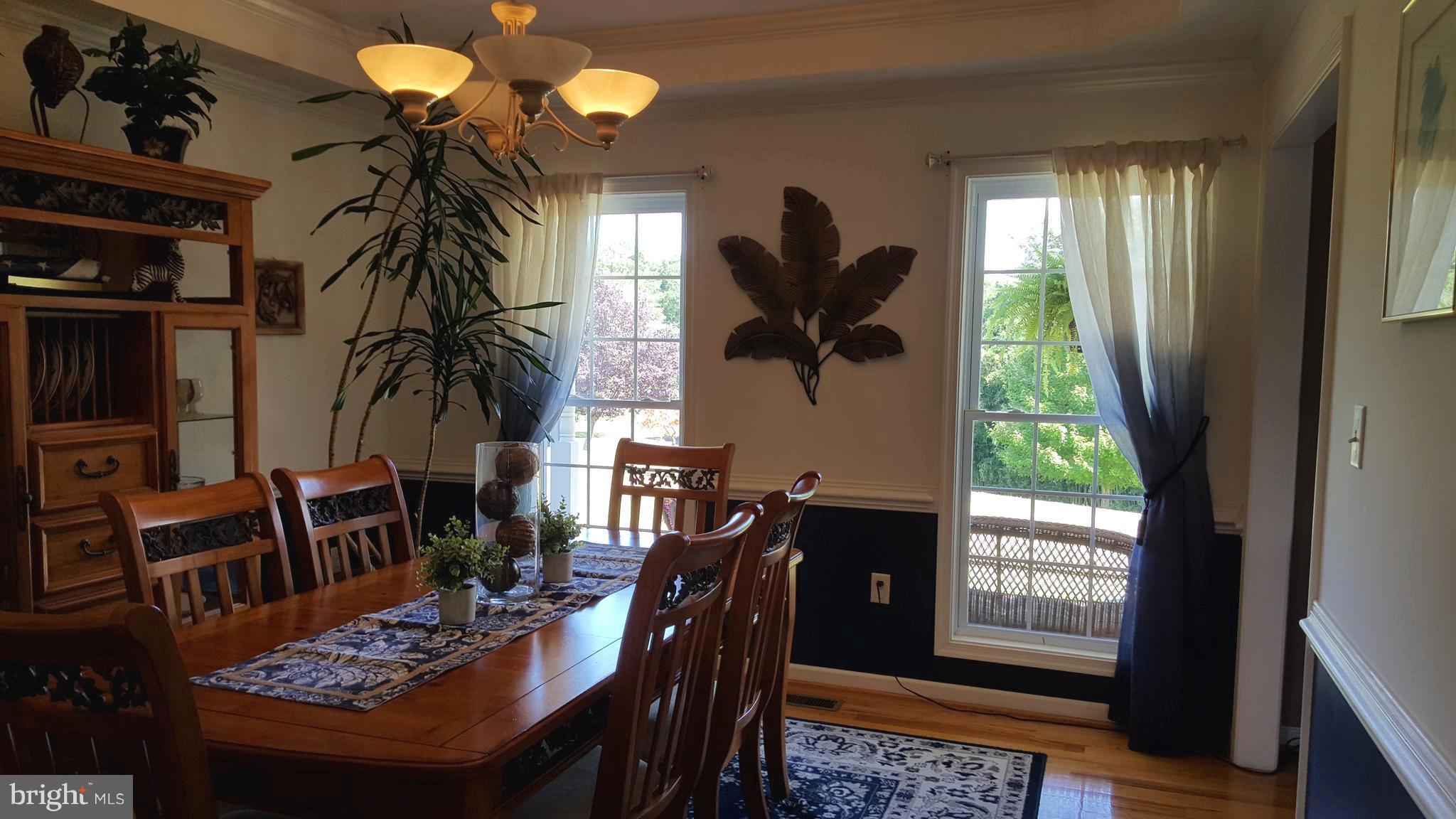 36 Bennys Beach Road Front Royal, VA 22630 - Photo 10 of 28 Dining Room