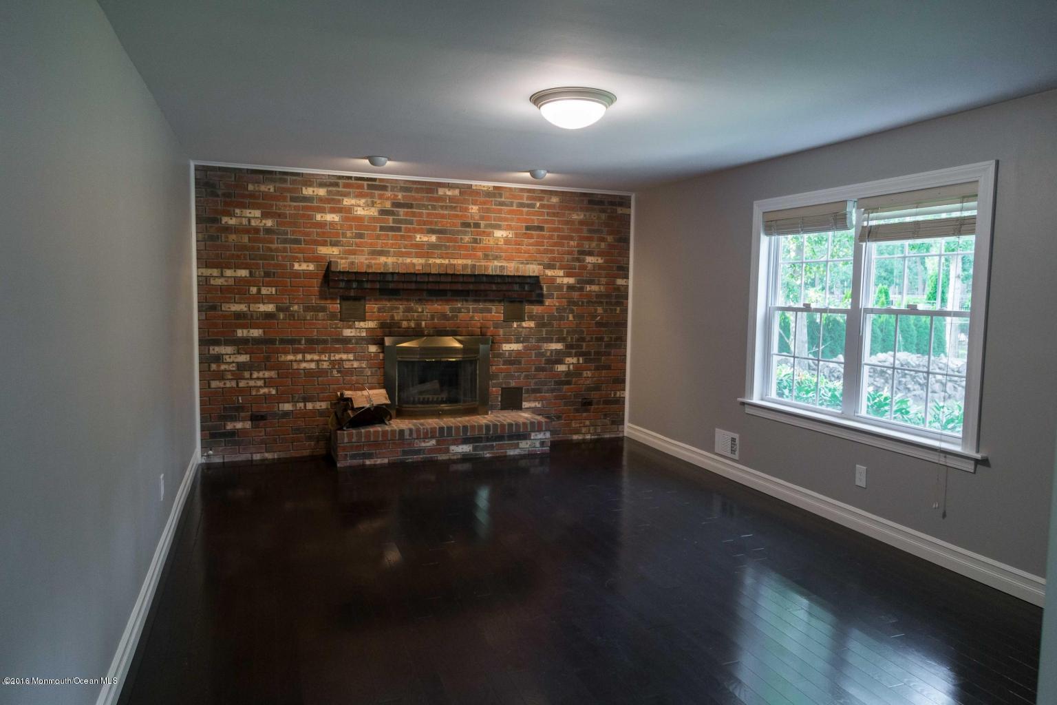 718 Green Valley Road Jackson, NJ 08527 - Photo 6 of 25 20150907201848880276000000-o