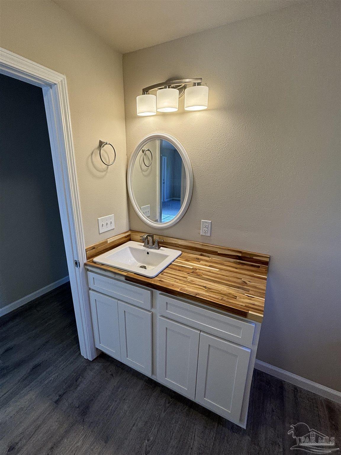 6744 Ellis Road Jay, FL 32565 - Photo 8 of 23 Gallery Image 8