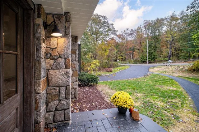 $699,900 | 561 Highway 292, Holmes, NY 12531