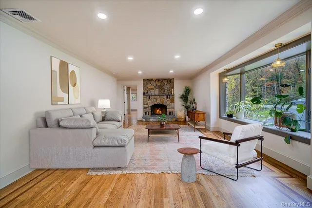 $699,900 | 561 Highway 292, Holmes, NY 12531