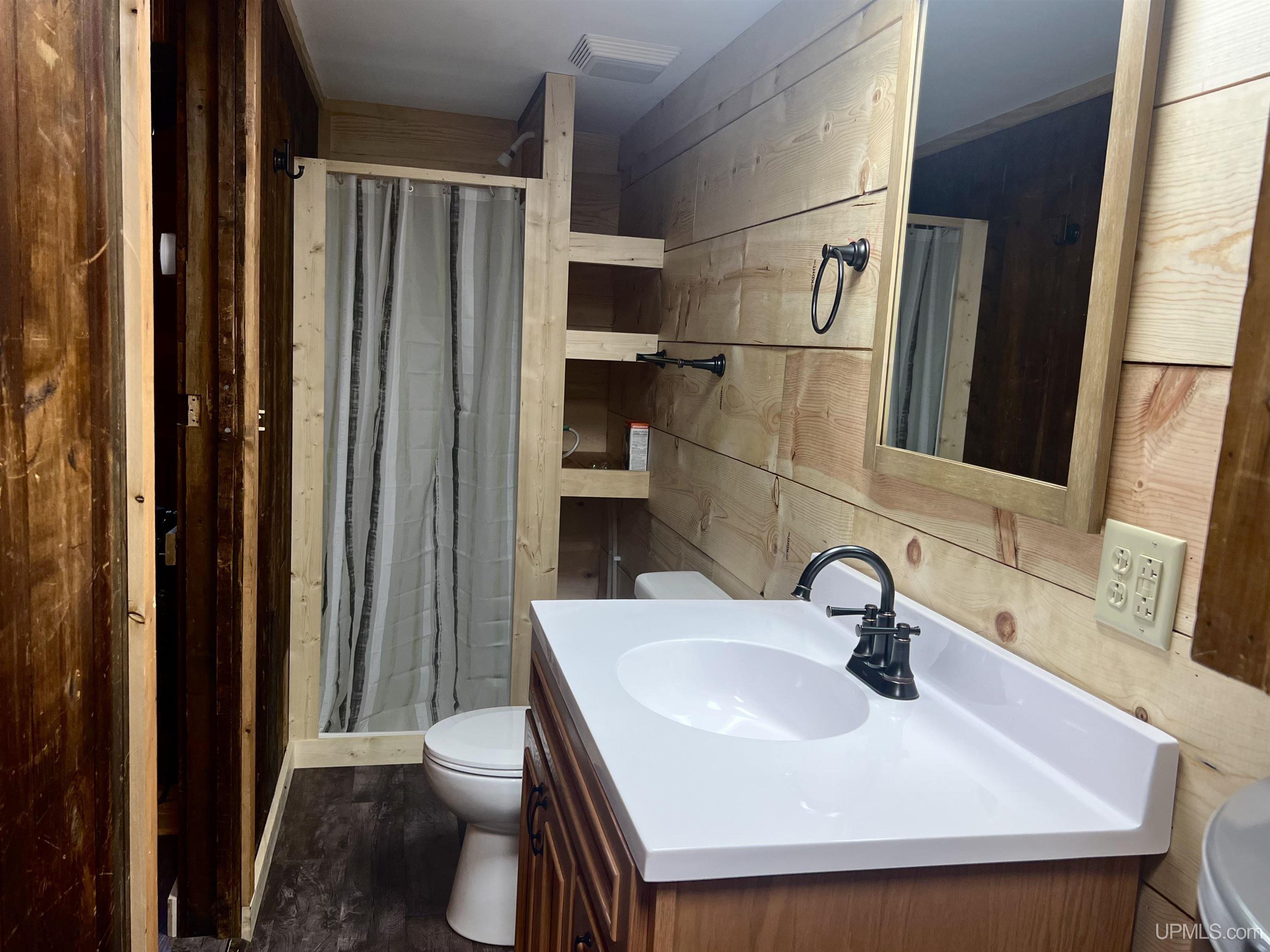 11181 42 Road Wetmore, MI 49895 - Photo 7 of 18