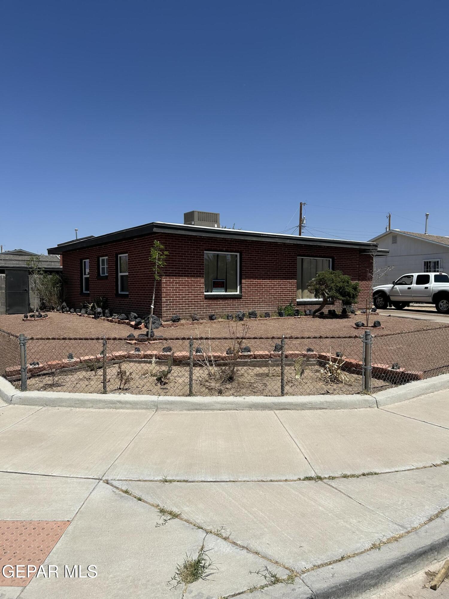 6401 Navajo Avenue El Paso, TX 79925 - Photo 1 of 1 IMG_1868