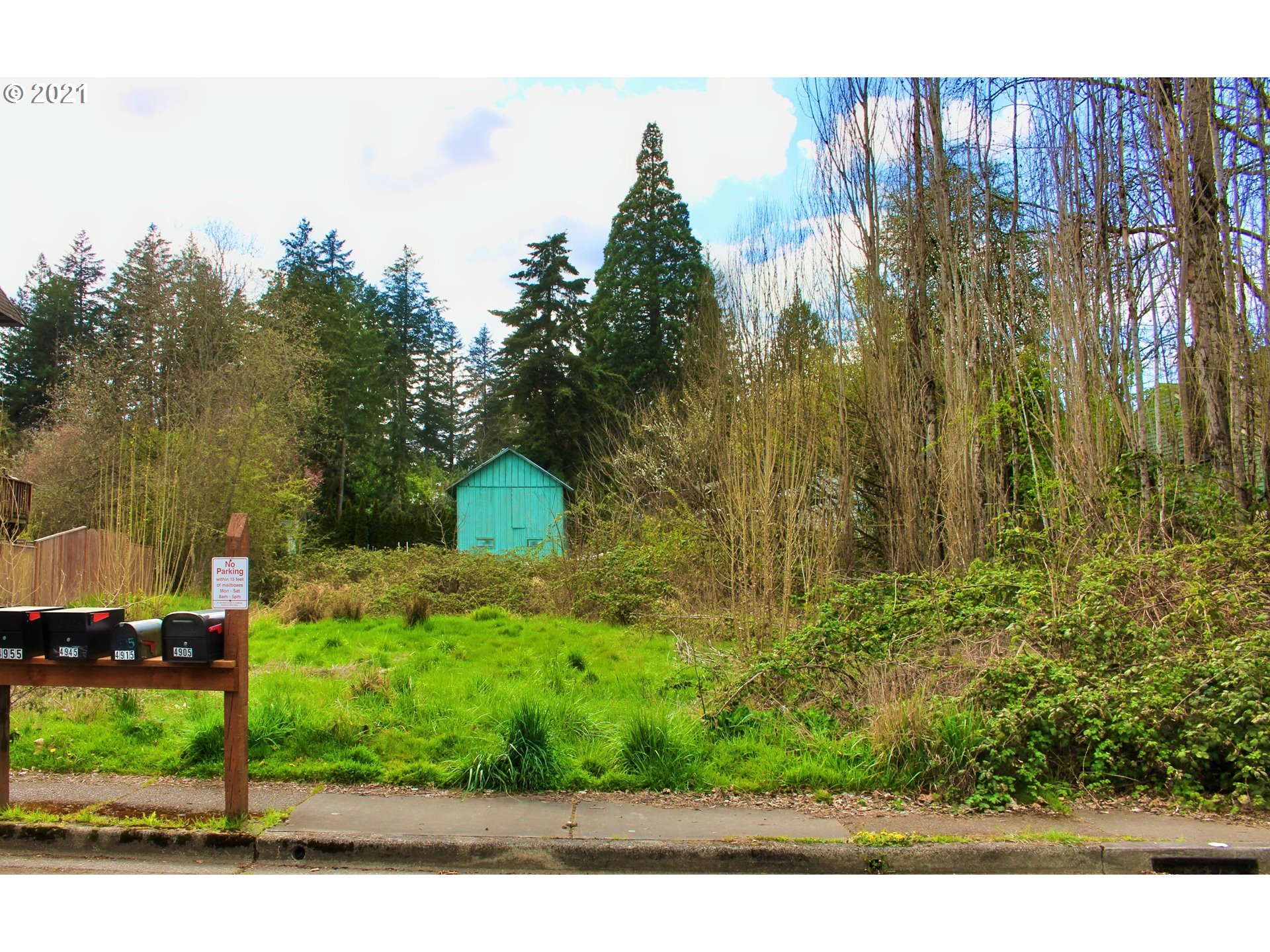 4925 Southwest 153rd Avenue Beaverton, OR 97007 - Photo 2 of 7 a view of a back yard