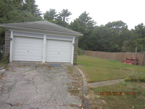 7 County Road Freetown, MA 02717 - Photo 6 of 27