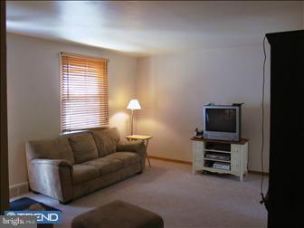 306 Hawarden Road Springfield, PA 19064 - Photo 3 of 12 Living Room